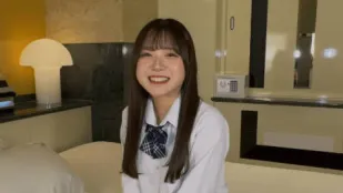 FC2PPV-4566405 第一次出现的带肛门SEX小春酱