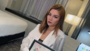 女员工用最佳的办法来弥补不达标的业绩 NicoLove