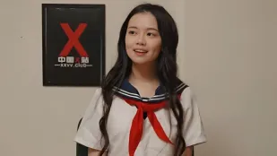 XV010 如何饰演一只乖巧的母狗 呜咪