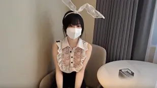 淫荡继妹和色情哥哥的激情夜 梓怡