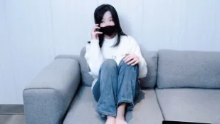 美女赌徒惨遭房东强干 夏芙芙