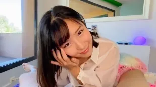 悠闲挑逗男友后女上位内射 MISSCAT