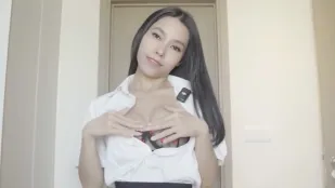 看到大鸡巴的荡妇房地产经纪人
