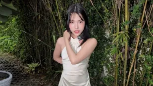 先用口交取悦我的摄影师然后让他内射我