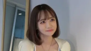 FC2PPV-4647381 如果帮助隔壁的苗条美女的话