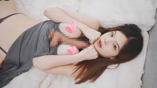 EDmosaic 完美身材mia开始疯狂品尝高潮的欢愉