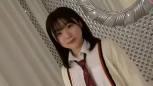 FC2PPV-4419625 第一弹可爱素人Deco酱的白虎中出自拍视频素人Deco酱