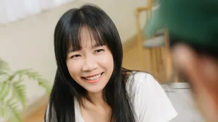 街头诱骗极品人妻加钱解锁自慰口爆最爱背后位极乐狂欢 依乔