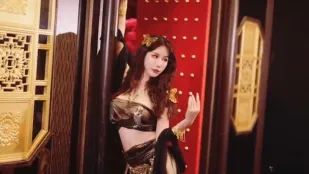 异域女子与帝王的水池性爱 辛尤里