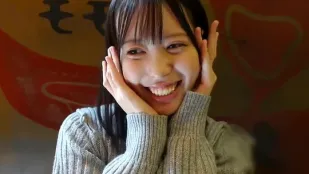 FC2PPV-3245213 顔出陰美大學脫処女暴走