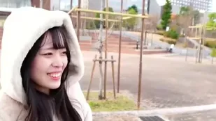 FC2PPV-4916525 带一个平凡的女人去一家非常豪华的高档酒店