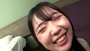 FC2PPV-4915171 处女新人狂舔十八公分射爆不停