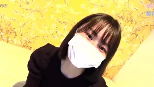 FC2PPV-3131282 初次女优首尝欢爱羞涩可爱