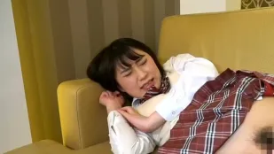 FC2PPV-4846449 十八岁新人忍痛首尝巨棒狂喊沦陷