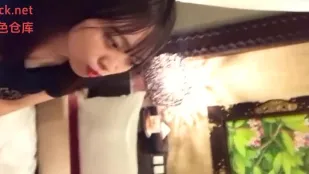 FC2PPV-4552177 高颜值熟女重逢被捉禁锢射爆