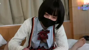 FC2PPV-3200401 十八岁初体验巨乳处女神穴沦陷