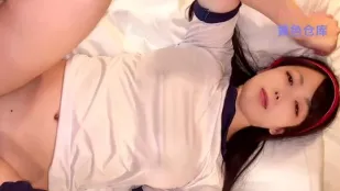 FC2PPV-3068072 黑发长发美少女被迫露脸
