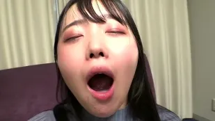 FC2PPV-4940524 杯嫩妹初尝巨根喉爆六射