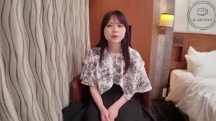 FC2PPV-4757459 脱衣后的美乳