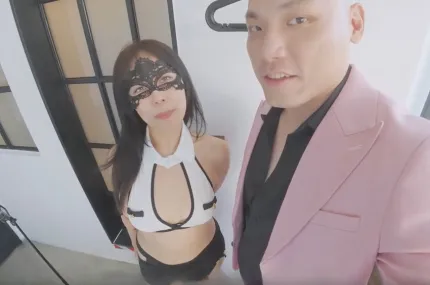 跟老公交往二十年结婚七年的漂亮人妻见面即交合全身都是敏感带