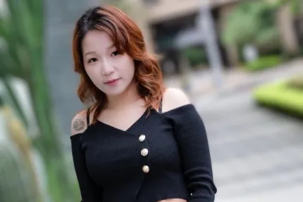 跟拍到我家遥控跳蛋全身都是性感开关的巨乳女连阴部都可以随意操控超激敏感震动